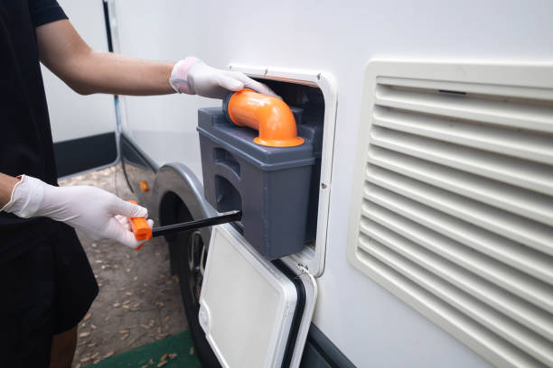 Best Portable bathroom rental  in Cumberland, IN