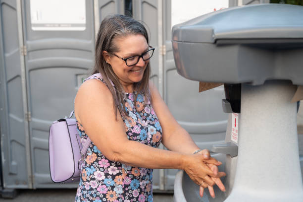 Best Porta potty rental near me  in Cumberland, IN